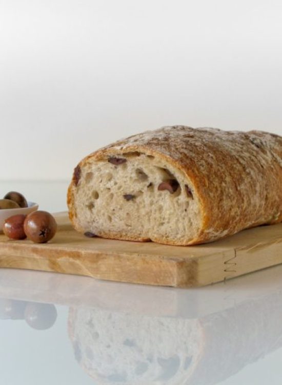 bread-food-olives-mediterranean-62313-768x576